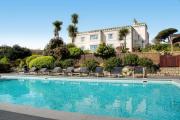Breath-taking Estate with Pool Tennis Court & Sea Views