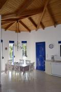 Top Methoni