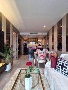Riviera Oceandrive Oceanfront seaview 1 bed 45sqm