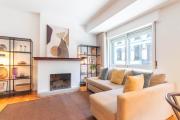 Stylish 3BR in Central Porto w AC by LovelyStay