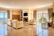 Cascais Golden Horizon By Clama Retreats