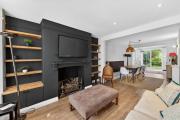 2 Bedroom, 2Bath Serviced Apartment, Highbury & Islington, Floral Garden