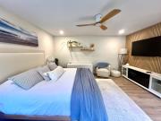 Low Tide Suite - Modern, Oceanside Suite with King Bed, Resort Pool & Hot Tub