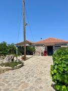 Top Methoni