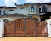 5 min walk to LRT BRT station, Pets friendly, with Baby cot