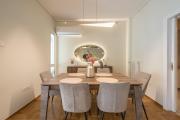 Elegant & Homey Under Acropolis