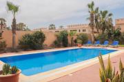 Spacious 3 bed 2 bath villa with Garden and Pool