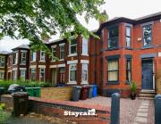 Spacious 5BR Home in Leafy Withington