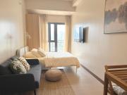 Studio with Balcony and Skyline View in Pasig
