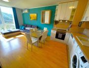 Spacious Sea Retreat - Pools & Prime Location