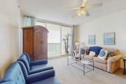 Beautiful Home Steps From the Bay with Shared Pool & Hot Tub & Free WiFi Balcony