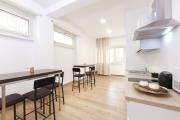 Domina Pentagon Suites - Rome Tiburtina Guesthouse