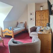 Spacious Twin Bedroom in Listowel