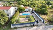 Private Pool Villa with Jacuzzi & Mountain View near Makarska