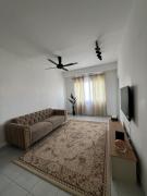 Fatini Mus lim Homestay Puncak Alam - Close to UiTM