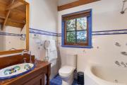 Top Leura