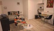 studio cosy meublé, terrasse et patio pour vélo