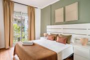 The Collection Barcelona - Plaza España 4BD 2BTH with terrace for families