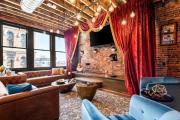 The Velvet Songbird Downtown Luxe Sleeps 24