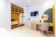 Santorini Luxury Room 3 - Beach Access, Parking and more