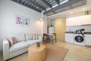 Modern 1BR Ground Floor Apart - Walk to Beach