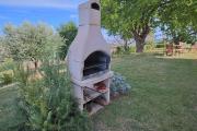 Picchio - Charming Studio with Stunning Hill View at casolare il Montale Montelabbate