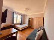 Center Studio Apart