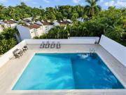 Beachside 1 Bedroom Apartment with Ocean View, Garden and 2 Swimming Pools