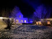 Prestssetrið - Luxury Lodge near Akureyri with large hot tub