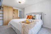 Top Loughton