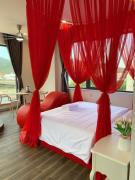 Top Vinh Hy Bay