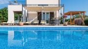 Beautiful Villa Cicibella with pool in Barban