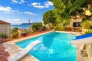 Hostdomus - Villa Gabriella with private pool
