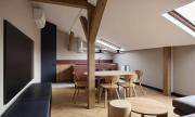 3bedroom apartment, close to Main Station, with AC