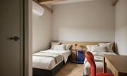 3bedroom apartment, close to Main Station, with AC