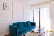 Modern Trešnjevka Apartment, Sleeps 4, Balcony