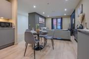 M1 Townhouse Sleeps 8 Parking Fast WiFi
