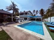 Kassamigos Beach House Beach Front