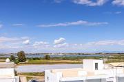 Top Paralimni