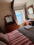 Top Manorbier