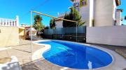 Planta baja con piscina privada