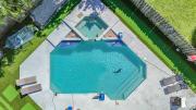 5-Bed Home with Pool & Mini Golf & Heated Jacuzzi in Boynton Beach