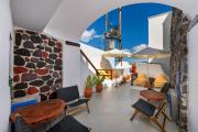 Top Santorini