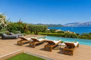 Top Nikiana