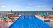 Top Oia