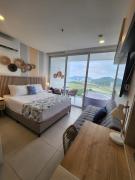 Suite con Jacuzzi y Espectacular Vista Piso 16
