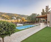 Top Agia Pelagia