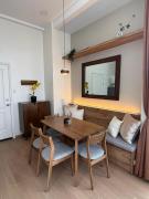 Gramercy - Wake Up Above the City Lights Penthouse Suite