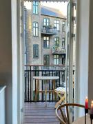 Historic Flat With Balcony In Vesterbro
