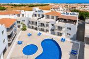 Top Paralimni
